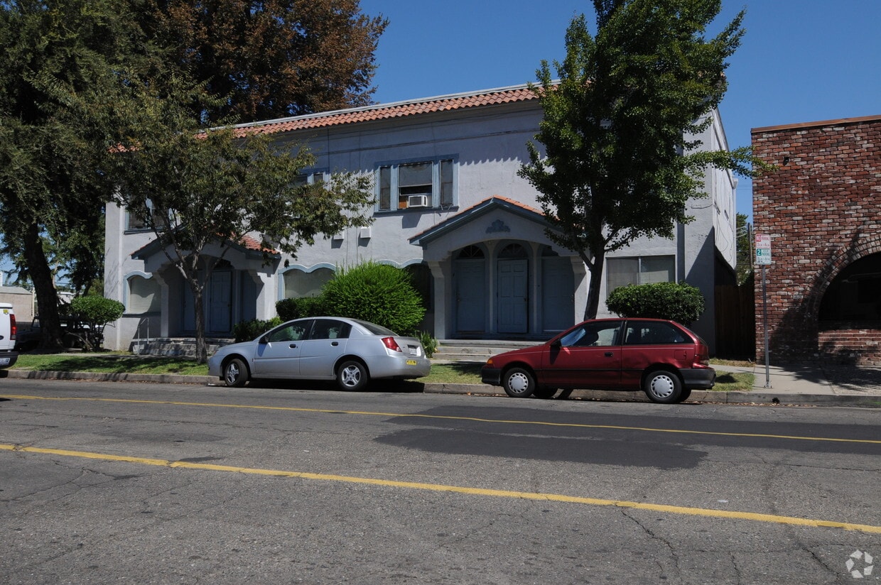 Building Photo - 1128 11th St