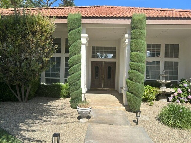 Foto del edificio - 2112 Classen St
