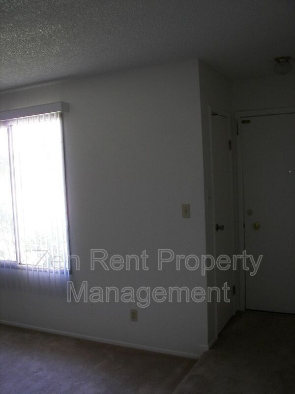Building Photo - 1227 E Concorda Dr