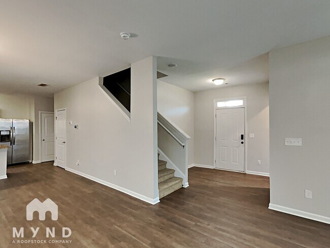 Foto del edificio - 404 Lake Ridge Ln