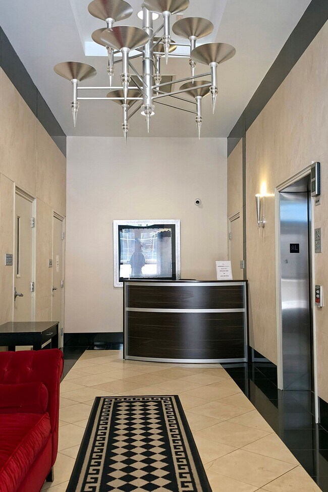 Foto del edificio - 225 River Rd