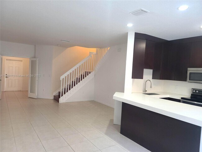Foto del edificio - 8247 NW 108th Ct  4-17 Doral Fl 33178