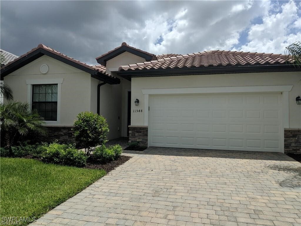 Foto principal - 11548 Shady Blossom Dr