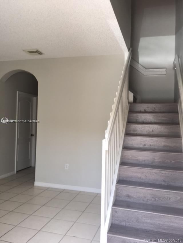 Foto del edificio - 16614 NW 72nd Pl