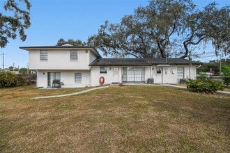 Building Photo - 855 E Brandon Blvd
