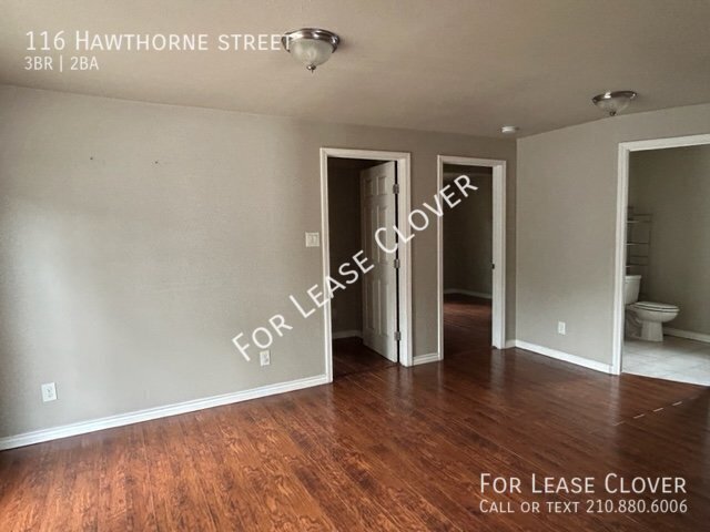 Building Photo - 116 Hawthorne St