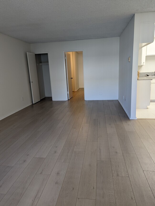 Sala de estar - 2960 W 235th St