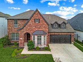 Building Photo - 420 Prairie Run