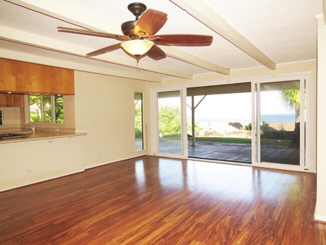 Foto del edificio - 44-123-123 Bayview Haven Pl