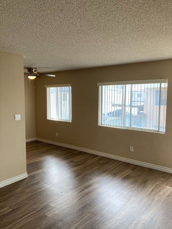 Foto del edificio - Upgraded 1 Bed/1 Bath in University Heights