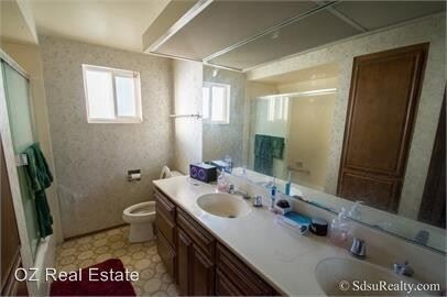 Building Photo - 8 br, 3 bath House - 5492 Drover Drive