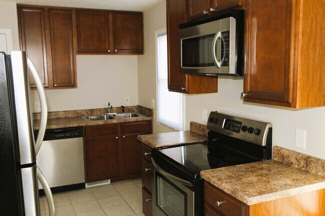 Foto del edificio - Beautiful Ralston 3 Bedroom Home Across from Park! Garage and fenced yard!