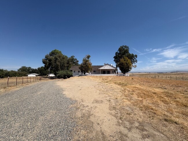 Foto del edificio - 41181 Wide Awake Ranch Rd