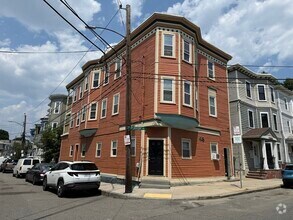 Building Photo - 48 Crescent Ave
