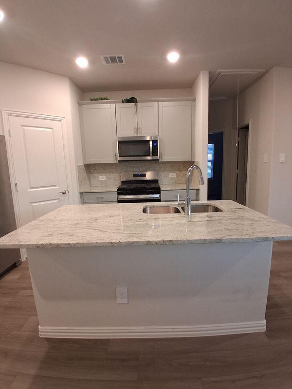 Building Photo - 4000 Marble Fls Dr