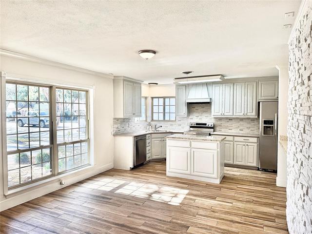 Building Photo - 4084 Purdue Ave