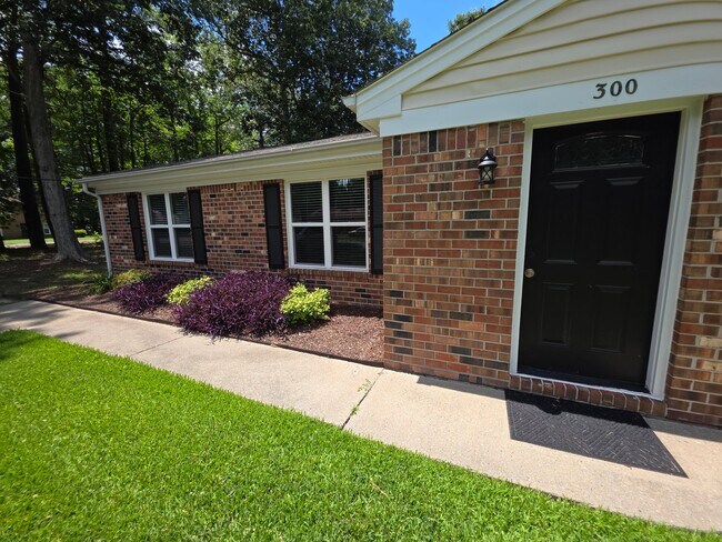 Building Photo - 300 Hurdle Dr