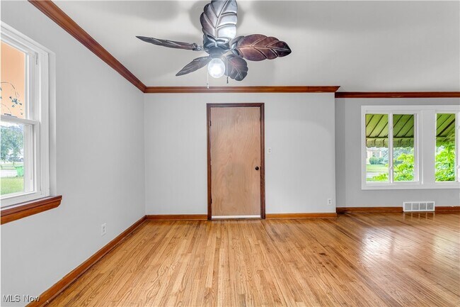 Foto del edificio - 13803 Wolf Ave