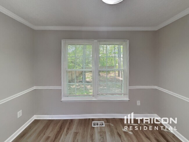 Foto del edificio - 5520 Brookshadow Dr