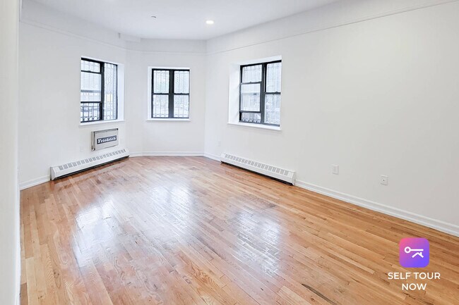 Foto del edificio - 211 W 117th St