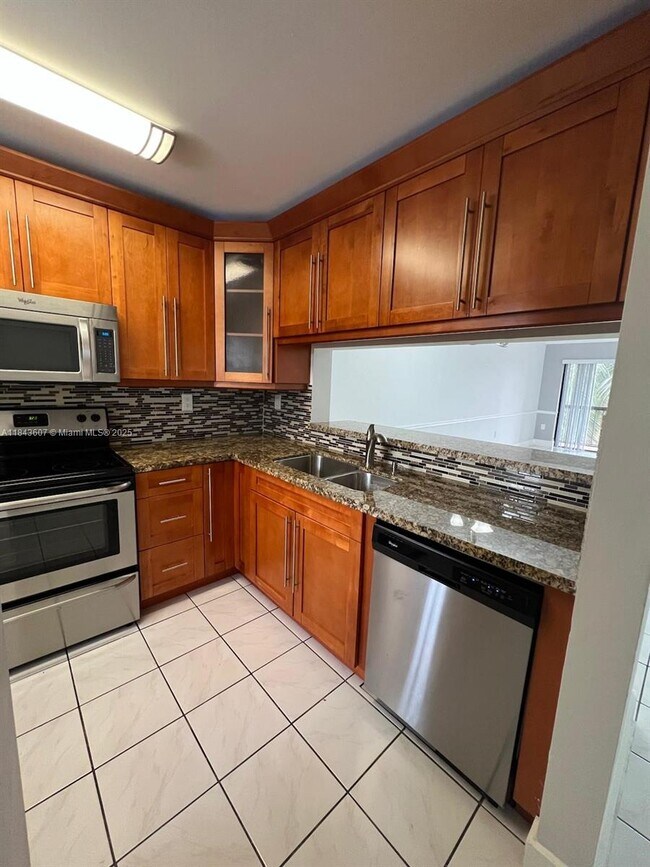 Foto del edificio - 10155 NW 9th St Cir
