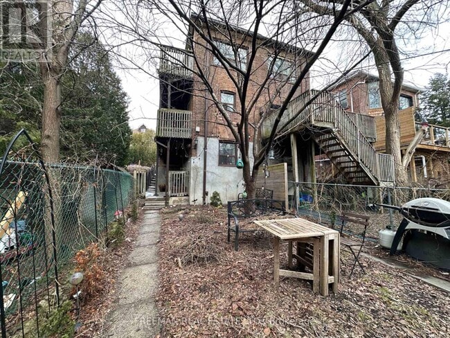 Building Photo - 234 Indian Grove