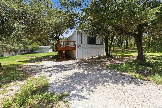 Building Photo - 636 Balsa