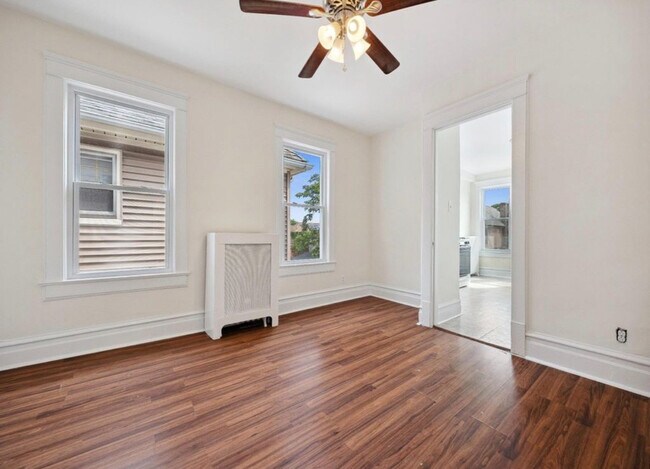 Foto del edificio - 1639 Hone Ave