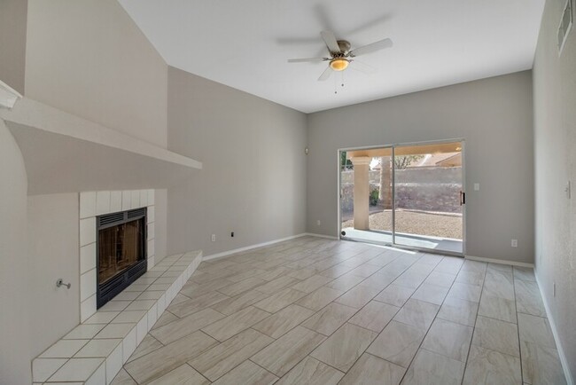 Building Photo - 7111 Desert Jewel Dr