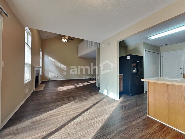 Foto del edificio - 5426 Alameda Rd