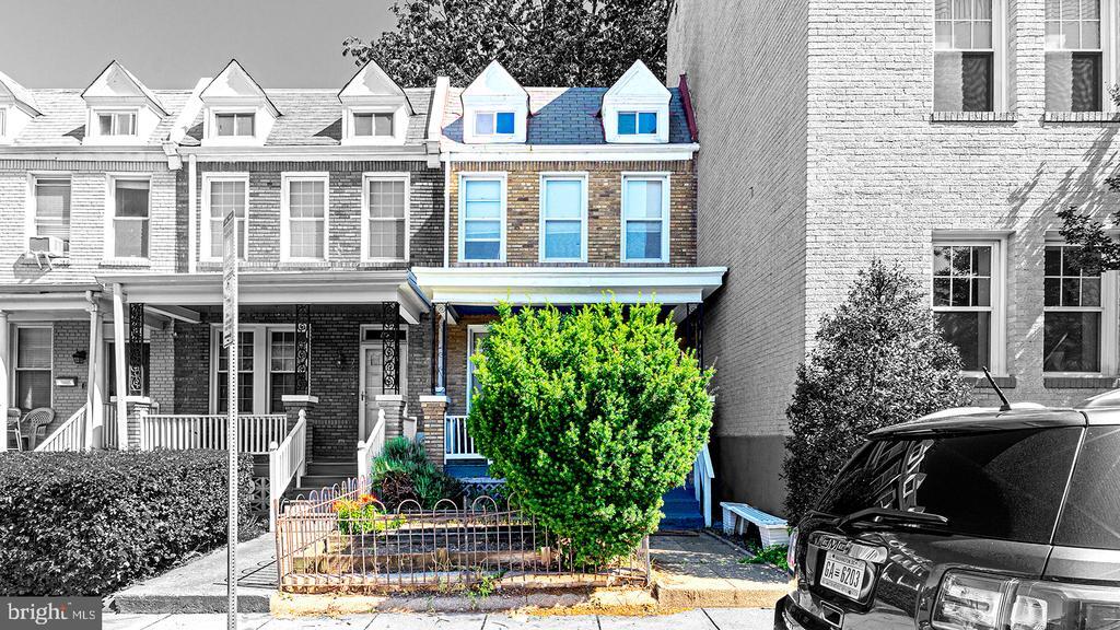 Primary Photo - 741 Newton Pl NW