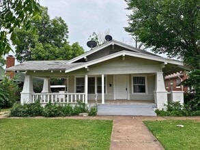 Building Photo - 1705 Pearl Ave