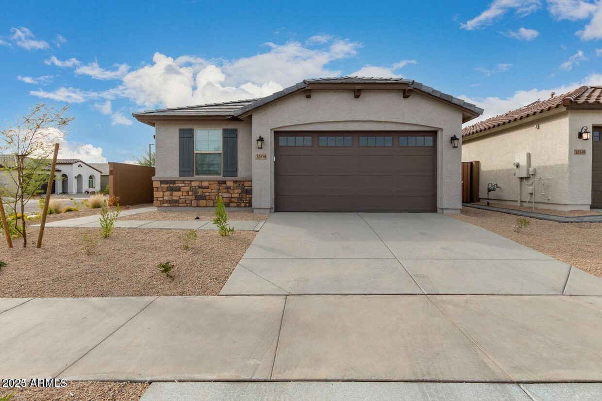 Primary Photo - 32514 N 20th Gln