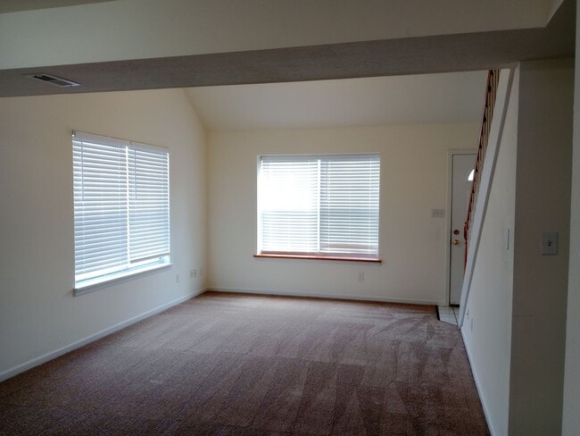 Building Photo - 5101-5103 Carrieridge Dr.