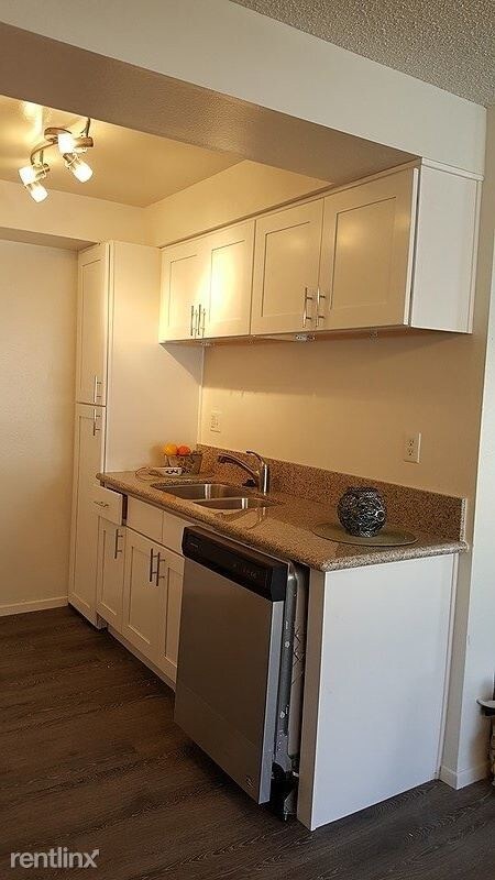 Foto del edificio - 7117 Stewart and Gray Rd