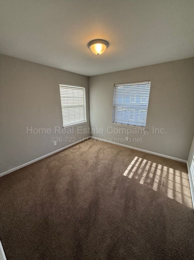 Foto del edificio - 1025 Carolina Ave NW