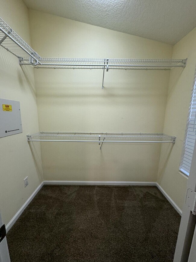 Foto del edificio - 3 bedroom 2.5 bath townhome in Bartram Park