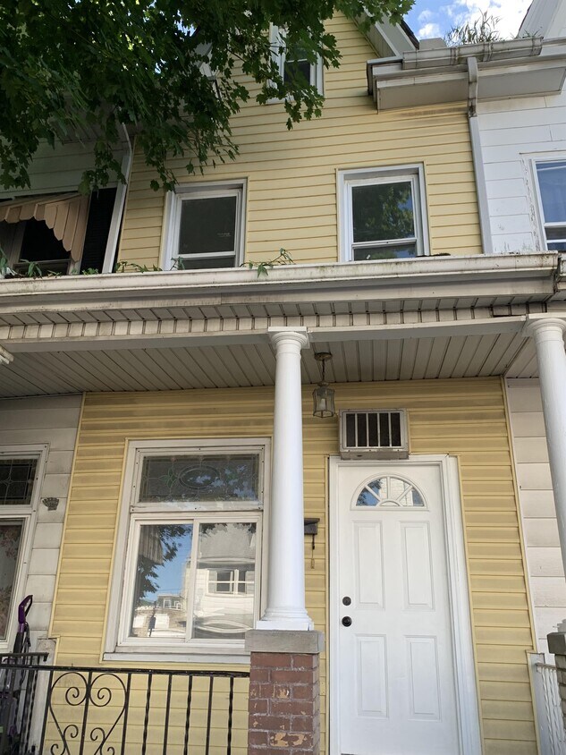 120 S Maple St, Mount Carmel, PA 17851 House Rental in Mount Carmel