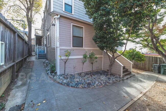 Foto del edificio - 639 Carolina St