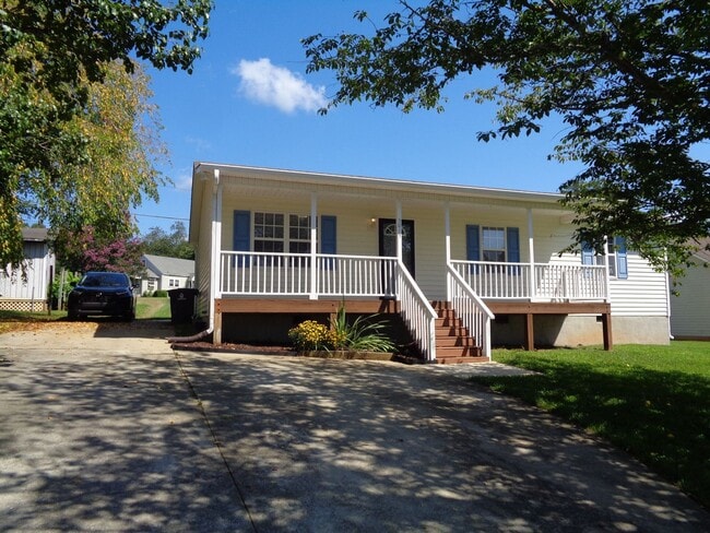 Foto del edificio - Upgraded House for Rent-3 Bedroom