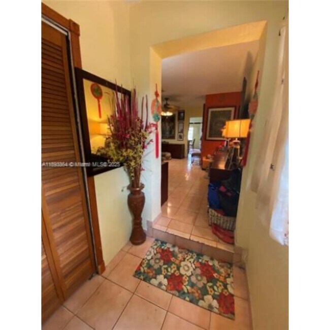 Foto del edificio - 2341 SW 34th Ave