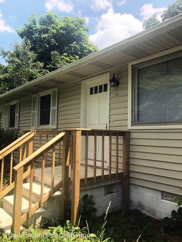 Foto principal - 2703 W Florida St