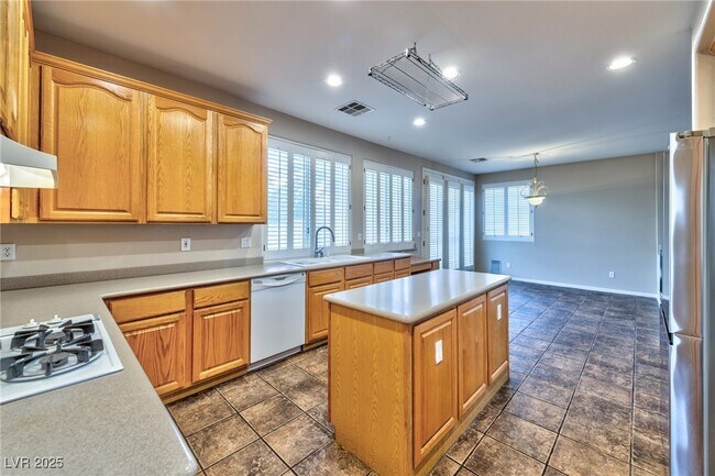 Building Photo - 2075 Jupiter Hills Ln