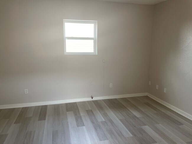 DORMITORIO1 - 4115-1 Avenue M