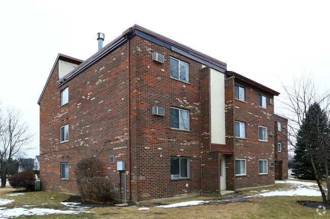 Building Photo - 400 Pleasant Run St
