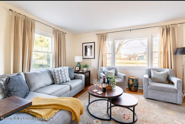 Building Photo - 37 Garage Place Rd