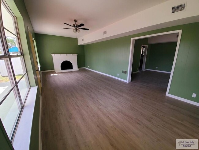 Foto del edificio - 510 W Buchanan St