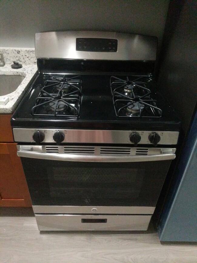 Foto del edificio - 726 31st St SE