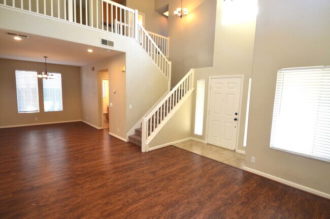Foto del edificio - 4533 Winter Oak Way