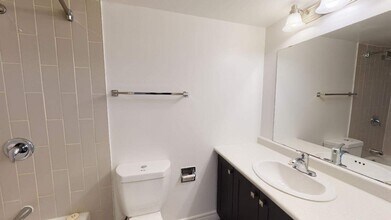 Interior Photo - Avalon Park